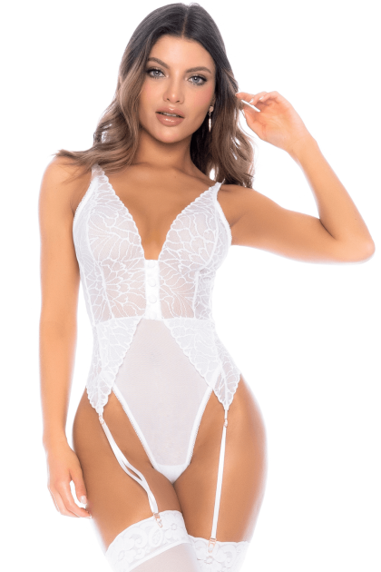 Body blanc avec jarretelles intégrées